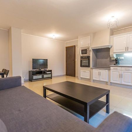 Superbe T4 Renove Spacieux Avec Stationnement Libre Et Gratuit Marseille Exterior photo