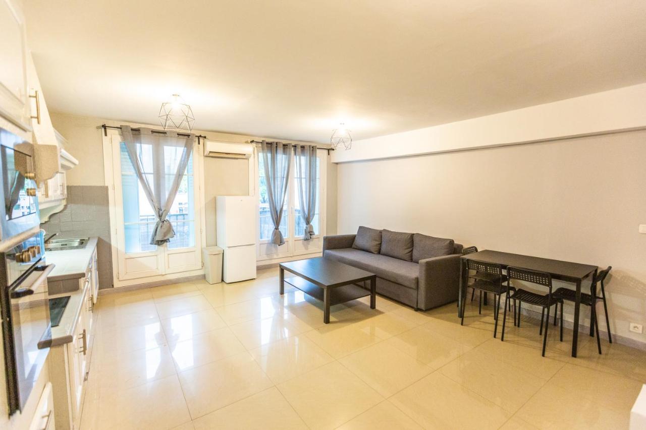 Superbe T4 Renove Spacieux Avec Stationnement Libre Et Gratuit Marseille Exterior photo