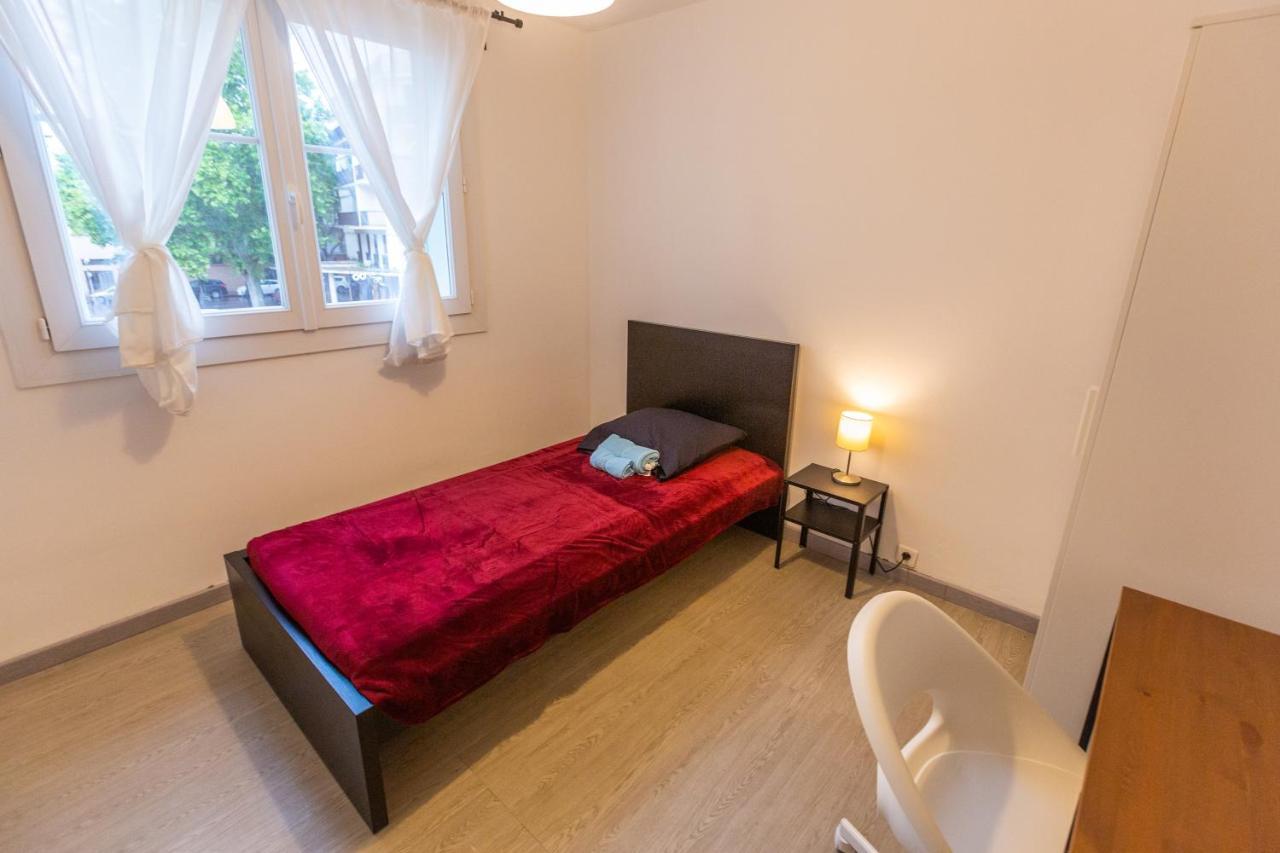 Superbe T4 Renove Spacieux Avec Stationnement Libre Et Gratuit Marseille Exterior photo